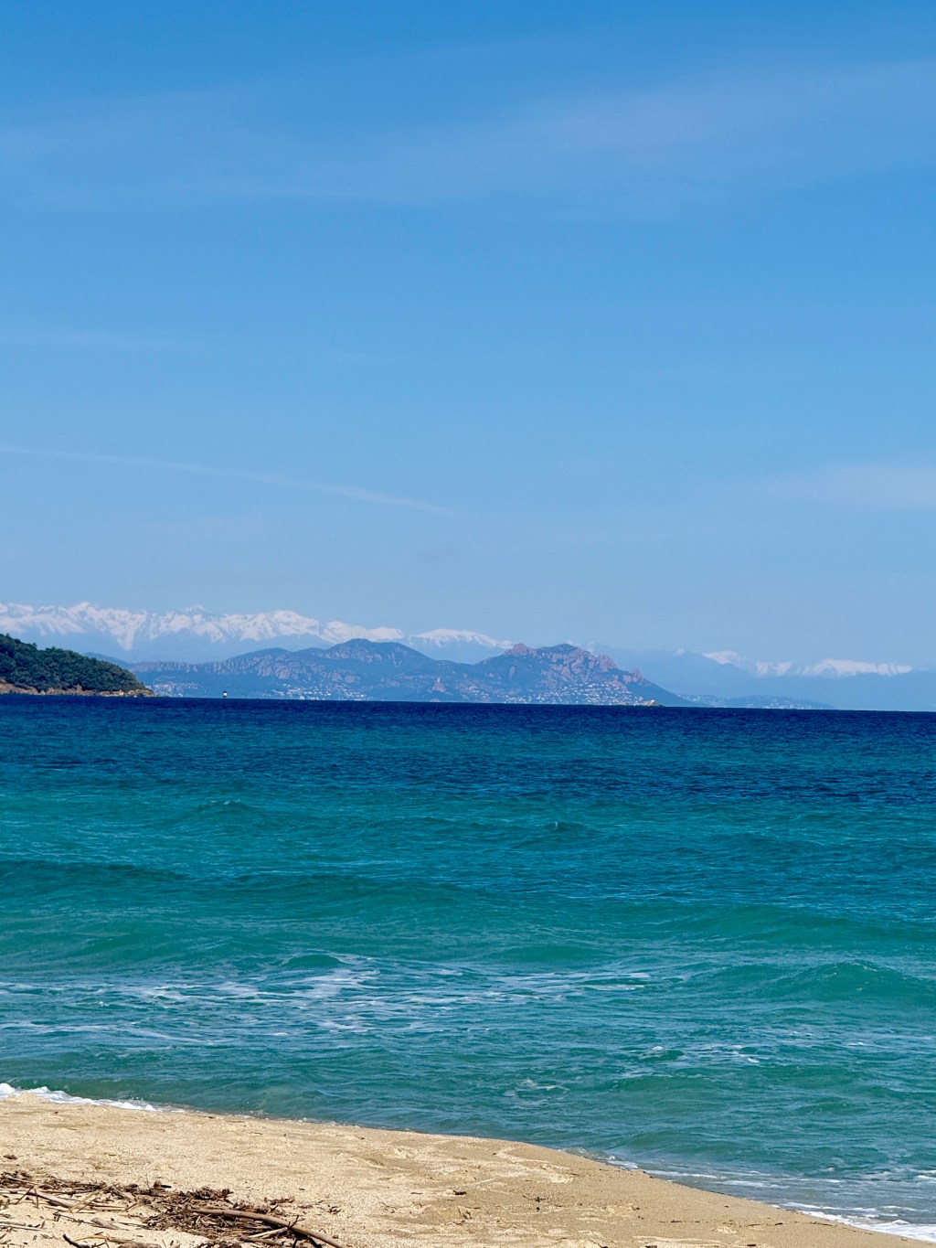 Thursday 2nd April 2026 – just a stroll along Plage de Pampelonne…