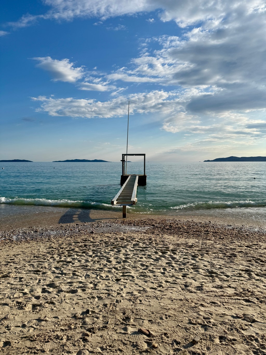 Sunday 29th March 2026 – a long drive south to the sparkling sands and seas of the Cote d’Azur….